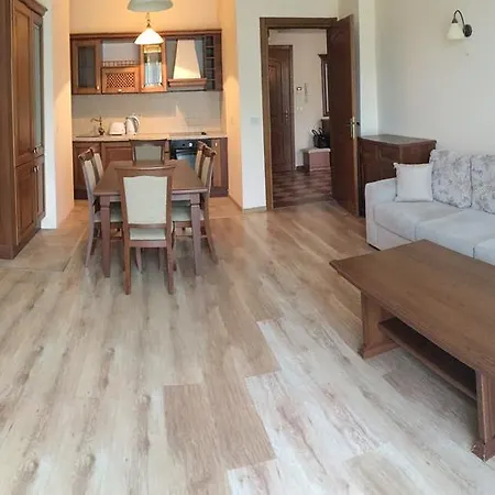 Port Palace Apartment *