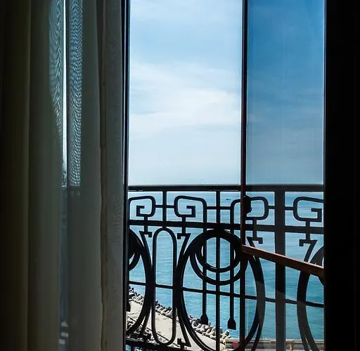 Hotel Port Palace Saints Constantine and Helena