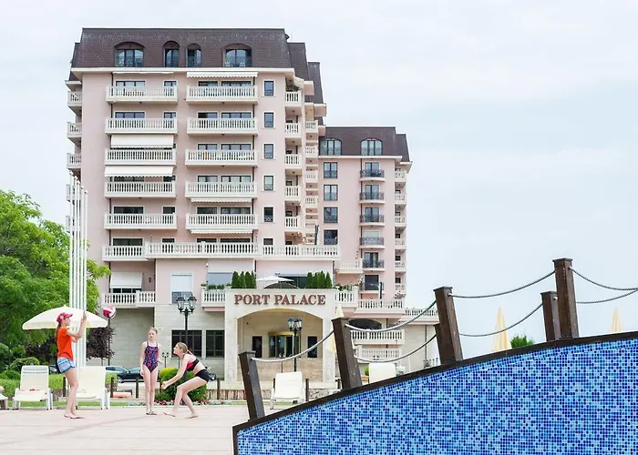 Hotel Port Palace